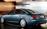 Audi A6. Modelo 2009. Imagen. Berlina. Movimiento. Azul estrato efecto perla.