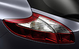 Renault Megane. Modelo 2009. Imagen. 5 puertas. Detalle piloto izquierdo.