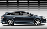 Toyota Avensis. Modelo 2009. Cross Sport. Imagen. Exterior. Lateral. Coche parado. Estudio.