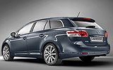 Toyota Avensis. Modelo 2009. Cross Sport. Imagen. Exterior. Posterior lateral. Coche parado. Estudio.