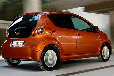 Review toyota aygo 2012