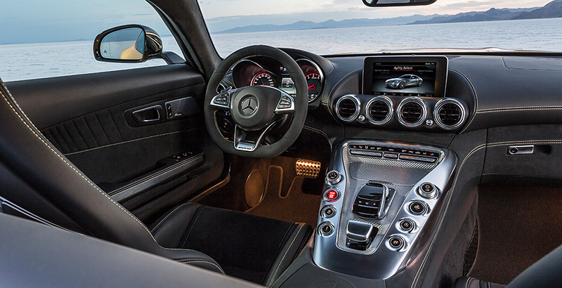 mercedesbenz-amggt-interior.314069.jpg