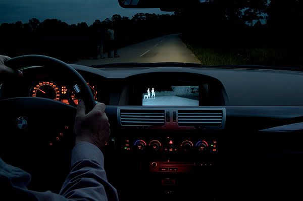 Un sistema de visión nocturna para coches que triunfa en Indiegogo