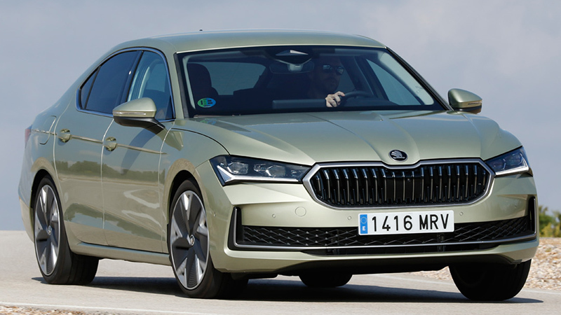 Foto de - skoda superb 2024