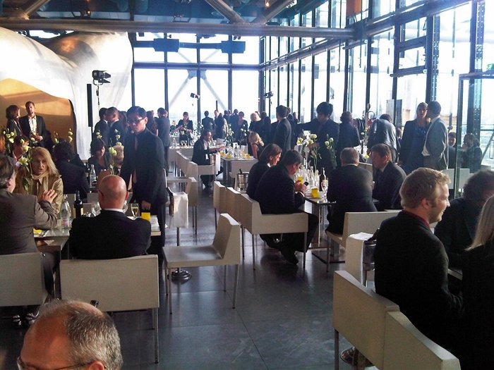 Cena en el Centro Pompidou.  VIPs de ocasión.