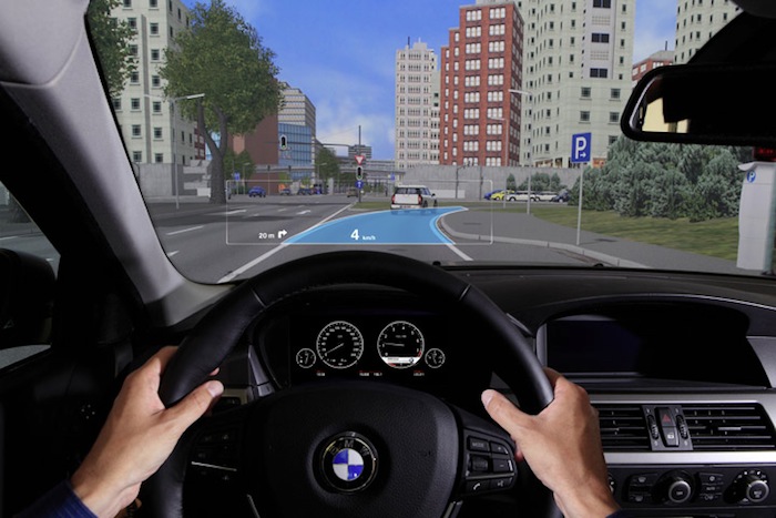 BMW. Head-up-display. Navigator. Augmented reality. 