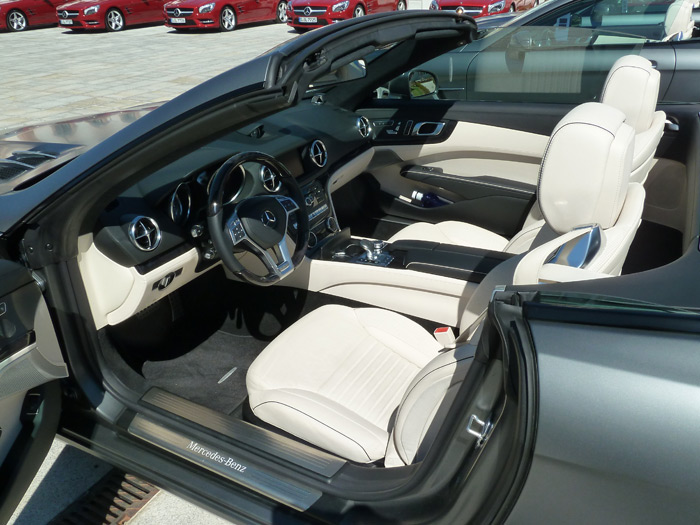 Mercedes-Benz Clase SL. Interior. Cuero napa porcelana